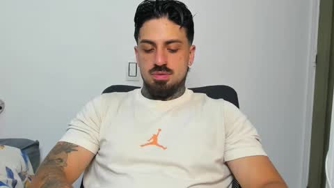 Enzo Aren online show from October 29, 11:50 pm