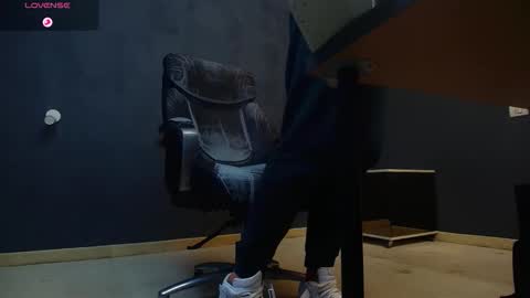 EnzoRace online show from October 12, 5:06 am