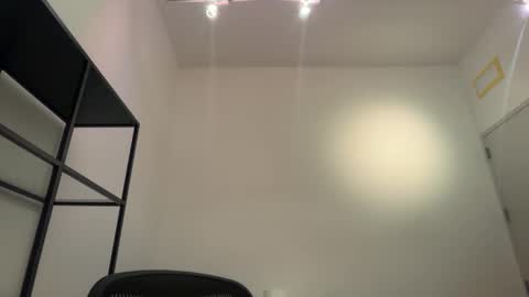 Snapshot of enzyme_ chatting on January 21, 8:11 pm enzyme_ online show from January 21, 8:11 pm