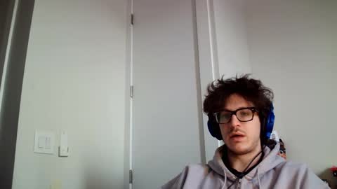 Snapshot of enzyme_ chatting on February 19, 5:16 pm enzyme_ online show from February 19, 5:16 pm