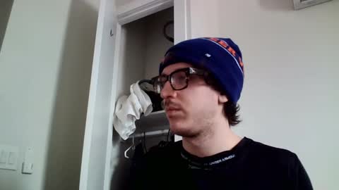 Snapshot of enzyme_ chatting on February 20, 7:52 pm enzyme_ online show from February 20, 7:52 pm