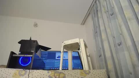 Snapshot of eolicasextwo chatting on February 27, 1:05 am Eolicasextwo online show from February 27, 1:05 am