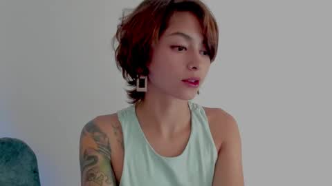 Leyla online show from March 5, 3:40 pm