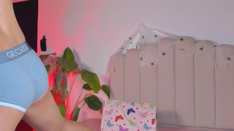 Snapshot of eragonbooy02 chatting on October 23, 6:39 pm Eragon online show from October 23, 6:39 pm