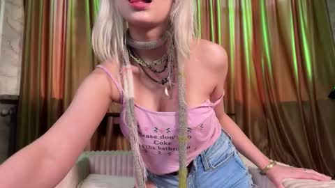 Alissa online show from March 27, 11:54 am