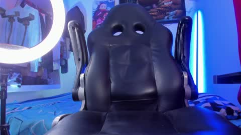 Tht BOSS Eren online show from January 9, 5:02 am