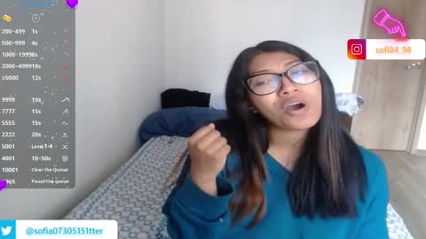 Snapshot of eren_mikasa chatting on February 20, 2:24 pm sofia online show from February 20, 2:24 pm