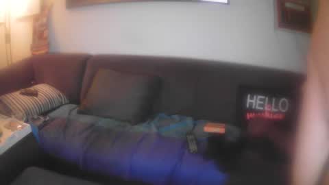 Snapshot of eric204 chatting on October 17, 3:10 am Eric online show from October 17, 3:10 am