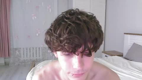 Snapshot of eric_crush chatting on May 26, 1:45 am Eric Crush online show from May 26, 1:45 am
