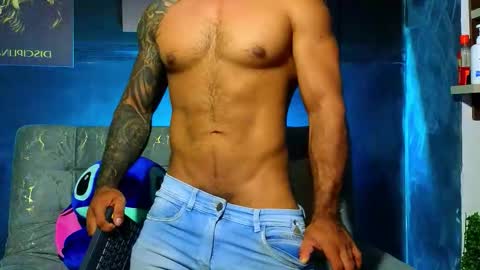 Snapshot of eric_harrison1 chatting on October 28, 2:48 am Brayan online show from October 28, 2:48 am