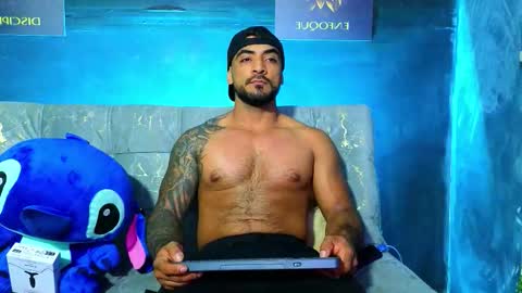 Snapshot of eric_harrison1 chatting on November 2, 2:25 am Brayan online show from November 2, 2:25 am