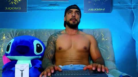 Snapshot of eric_harrison1 chatting on November 14, 3:27 am Brayan online show from November 14, 3:27 am