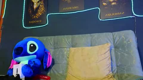 Snapshot of eric_harrison1 chatting on November 22, 11:04 pm Brayan online show from November 22, 11:04 pm