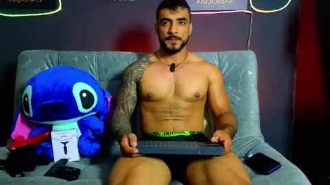 Snapshot of eric_harrison1 chatting on November 25, 2:22 am Brayan online show from November 25, 2:22 am