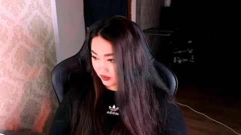 Snapshot of erica_wayne chatting on June 6, 1:49 pm Erica Wayne online show from June 6, 1:49 pm