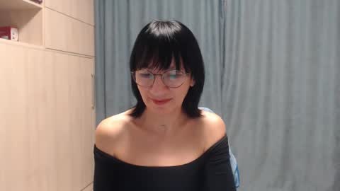 ericablack8 online show from January 10, 3:48 pm