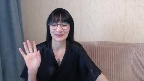 ericablack8 online show from November 19, 7:19 am