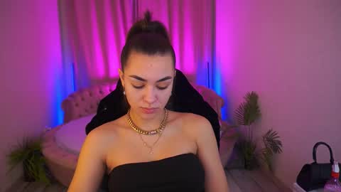 Snapshot of ericasin chatting on November 9, 6:55 am Erica online show from November 9, 6:55 am