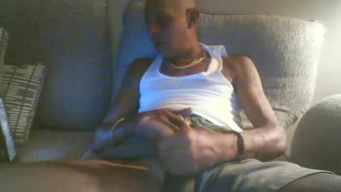Snapshot of ericcamm chatting on June 23, 8:56 am ericcamm online show from June 23, 8:56 am