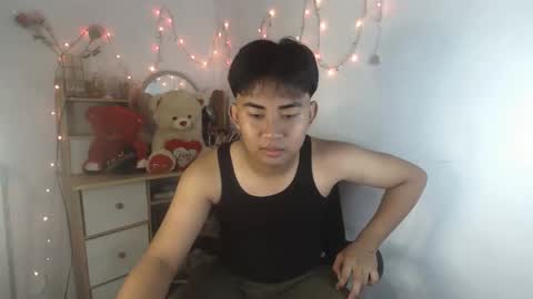 erick_cummer30 online show from April 11, 9:46 am