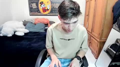 Snapshot of erick_de_rossee chatting on May 6, 6:13 pm erick_de_rossee online show from May 6, 6:13 pm