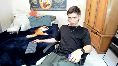 Snapshot of erick_de_rossee chatting on June 3, 8:36 pm erick_de_rossee online show from June 3, 8:36 pm