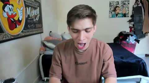 erick_de_rossee online show from August 1, 7:02 pm