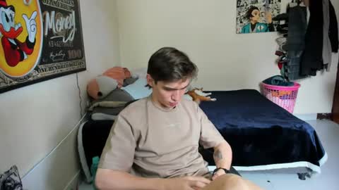 erick_de_rossee online show from August 3, 5:27 pm