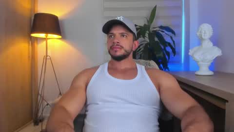 Snapshot of erick_thompson chatting on May 12, 7:33 pm Erick Thompson online show from May 12, 7:33 pm