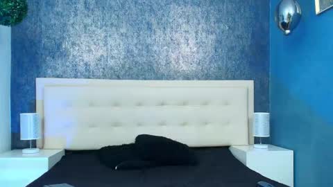   online show from September 30, 3:33 am