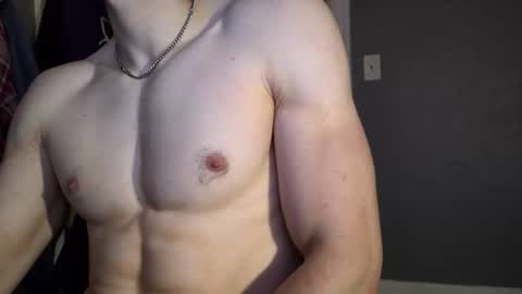 Snapshot of ericmg11 chatting on November 8, 9:35 pm ericmg11 online show from November 8, 9:35 pm