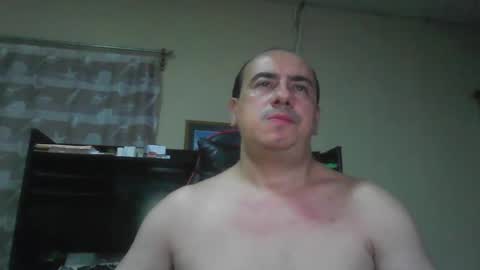 Snapshot of erik1781 chatting on May 27, 2:41 am erik1781 online show from May 27, 2:41 am
