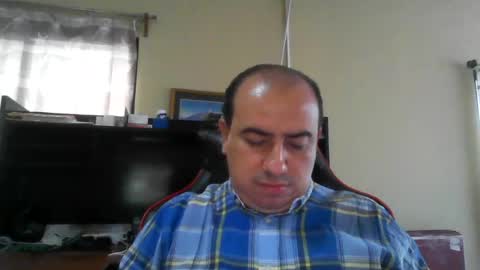 Snapshot of erik1781 chatting on June 15, 3:58 pm erik1781 online show from June 15, 3:58 pm