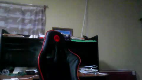 Snapshot of erik1781 chatting on July 14, 5:34 am erik1781 online show from July 14, 5:34 am