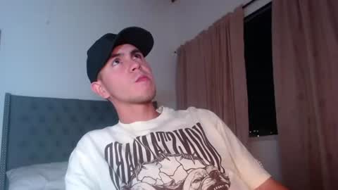 Erik rodriguez online show from June 27, 12:59 am