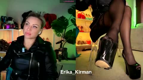 Snapshot of erika_kirman chatting on November 30, 10:41 am Erika online show from November 30, 10:41 am