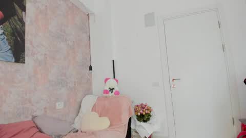 Erikabeee online show from May 4, 4:41 am