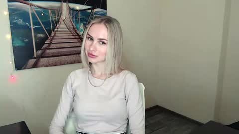 Snapshot of erikagavin chatting on February 13, 1:05 pm Erika online show from February 13, 1:05 pm