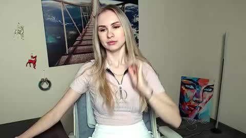 Erika online show from January 13, 1:16 pm