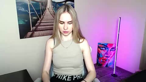Snapshot of erikagavin chatting on June 9, 11:55 am Erika online show from June 9, 11:55 am