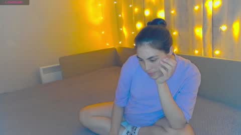 Snapshot of erikagloss chatting on January 20, 1:42 pm ErikaGloss online show from January 20, 1:42 pm