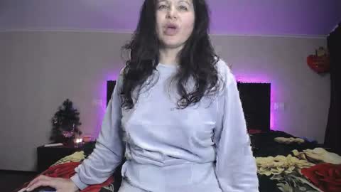 ErikaGold online show from December 8, 6:28 pm