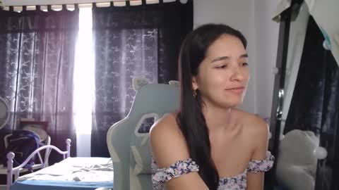 erina_1 online show from November 27, 4:31 pm