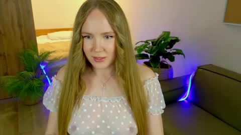 Erin online show from May 28, 5:32 pm