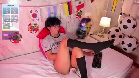 Snapshot of eriol__ chatting on June 25, 5:12 am Eriol online show from June 25, 5:12 am