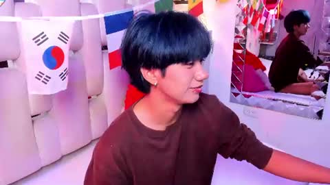 Snapshot of eriol__ chatting on June 29, 10:15 am Eriol online show from June 29, 10:15 am