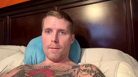 Snapshot of eriwat713 chatting on March 4, 1:23 am eriwat713 online show from March 4, 1:23 am