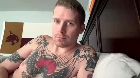 Snapshot of eriwat713 chatting on March 4, 11:32 pm eriwat713 online show from March 4, 11:32 pm