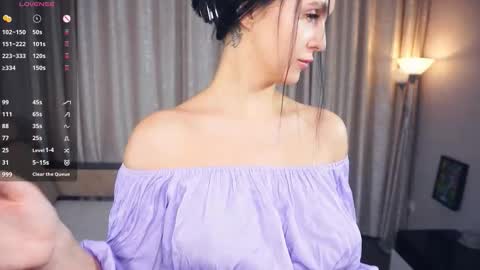 Erline and Monica online show from November 30, 7:07 pm