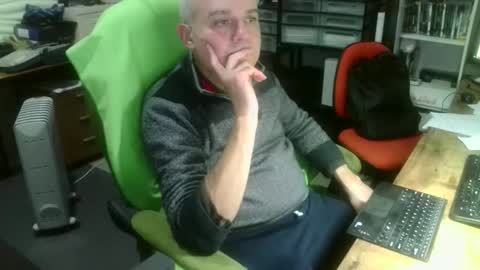 ernello online show from October 26, 7:20 pm